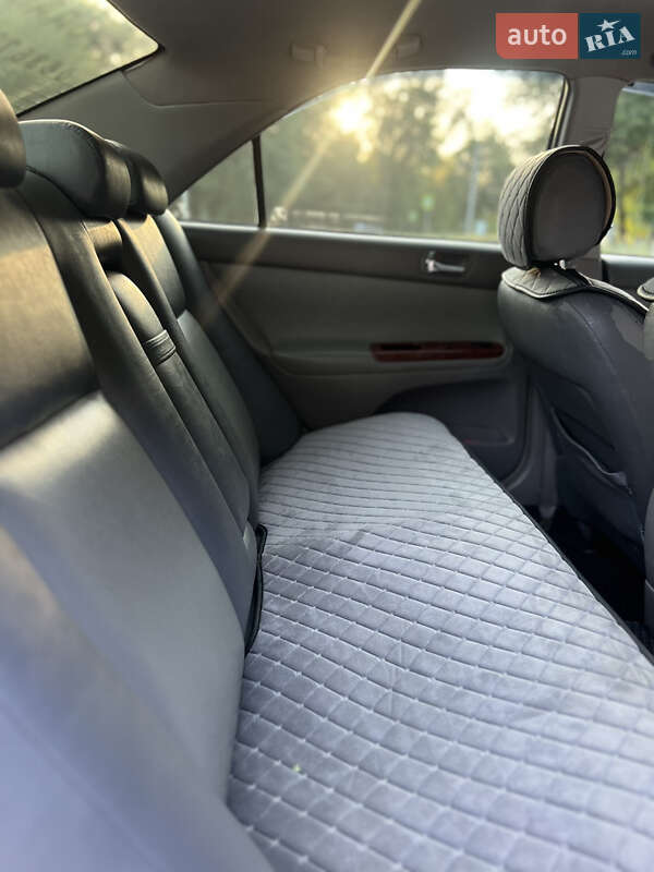 Седан Toyota Camry 2005 в Ізмаїлі