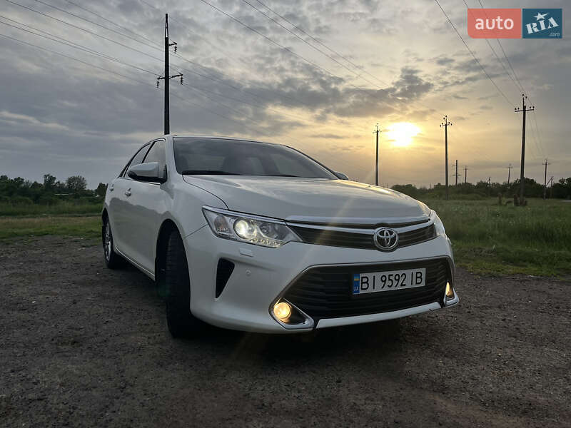 Toyota Camry 2016