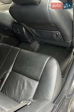 Седан Toyota Camry 2005 в 