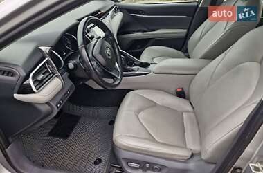 Седан Toyota Camry 2018 в 