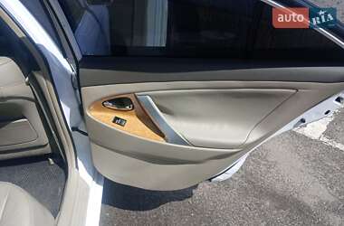 Седан Toyota Camry 2006 в Києві