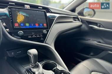 Седан Toyota Camry 2017 в 