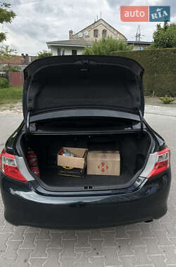 Седан Toyota Camry 2012 в 