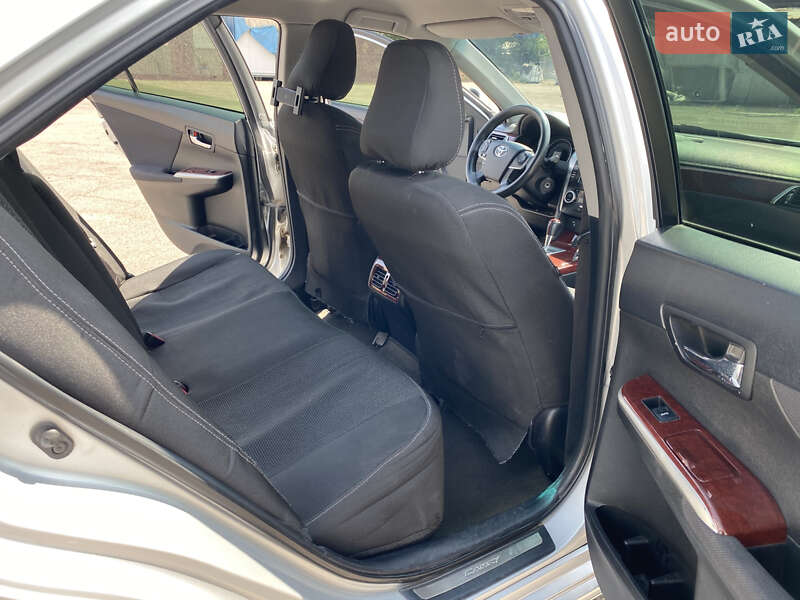 Седан Toyota Camry 2011 в Запоріжжі