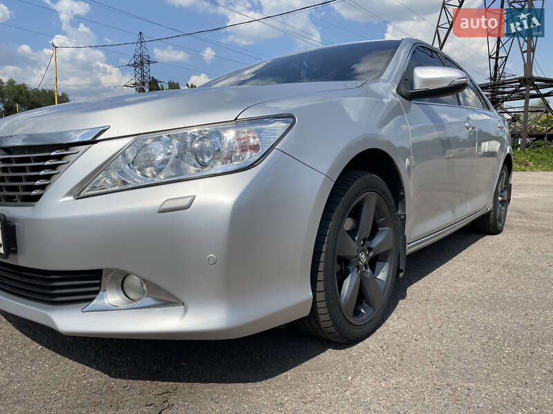 Седан Toyota Camry 2011 в Запоріжжі