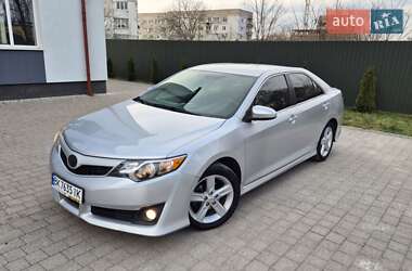 Седан Toyota Camry 2012 в Львове