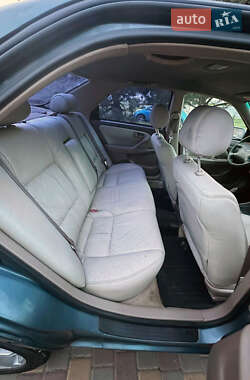 Седан Toyota Camry 2000 в 