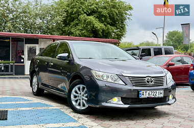 Седан Toyota Camry 2012 в Львові