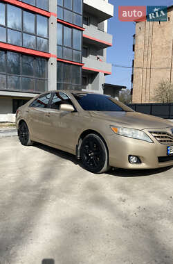 Седан Toyota Camry 2010 в 