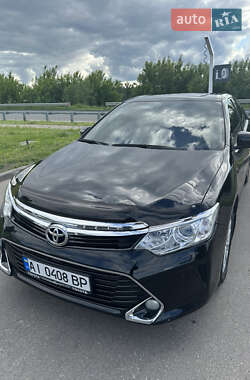 Седан Toyota Camry 2015 в Обухове