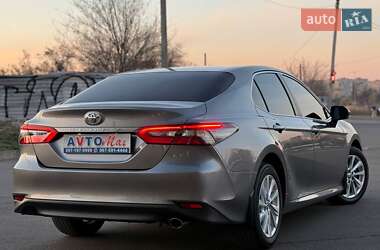Седан Toyota Camry 2022 в 