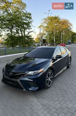 Седан Toyota Camry 2019 в Одесі