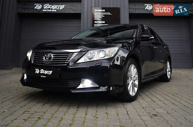 Седан Toyota Camry 2012 в 