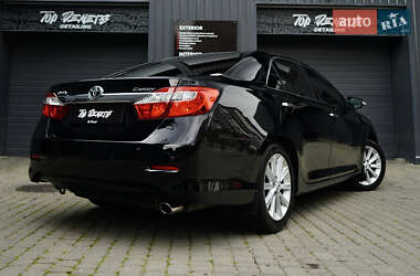Седан Toyota Camry 2012 в 