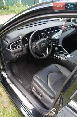 Седан Toyota Camry 2018 в 