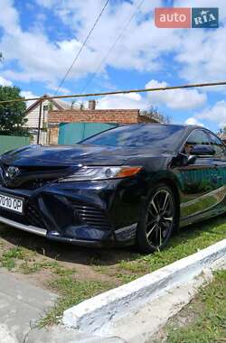 Седан Toyota Camry 2018 в Великій Михайлівці