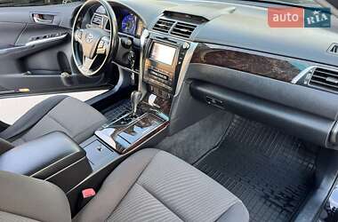 Седан Toyota Camry 2015 в 