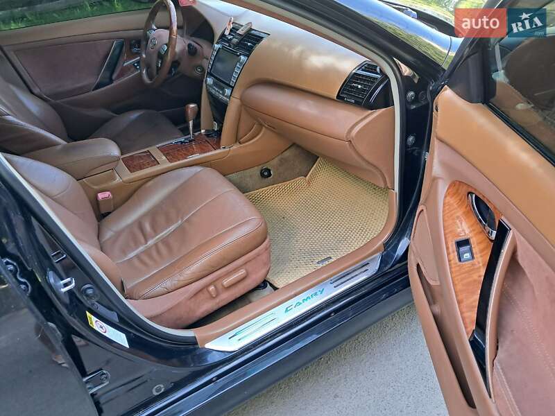 Седан Toyota Camry 2008 в Бобровиці