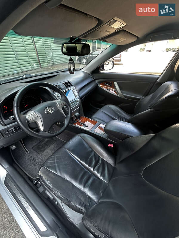 Седан Toyota Camry 2008 в Херсоне