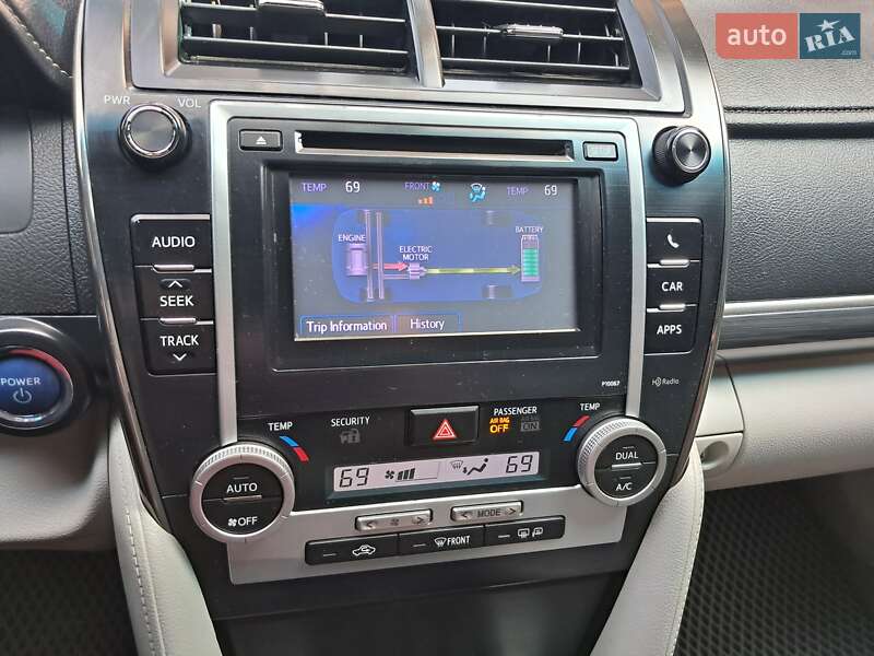 Седан Toyota Camry 2012 в Києві