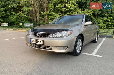 Седан Toyota Camry 2005 в Києві