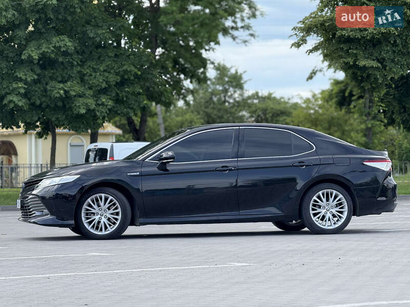 Седан Toyota Camry 2020 в Коломиї