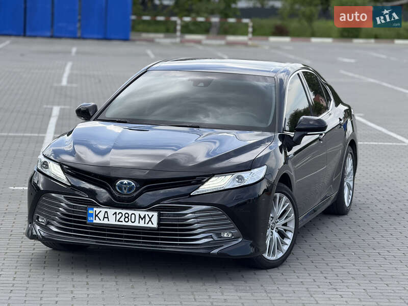 Toyota Camry 2020
