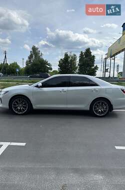 Седан Toyota Camry 2017 в 