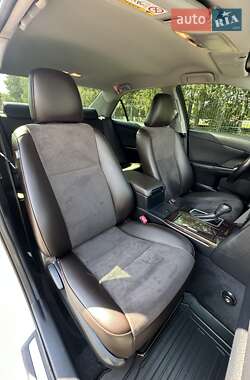 Седан Toyota Camry 2017 в 