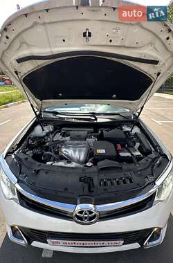 Седан Toyota Camry 2017 в 
