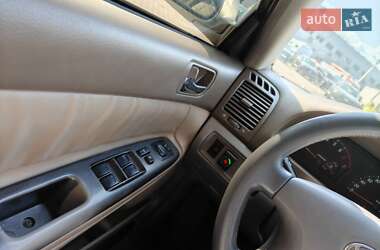 Седан Toyota Camry 2005 в 