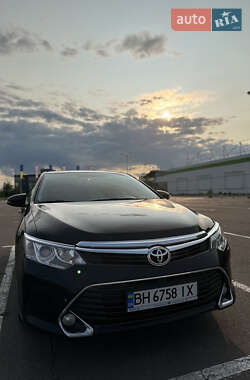Седан Toyota Camry 2015 в Одесі