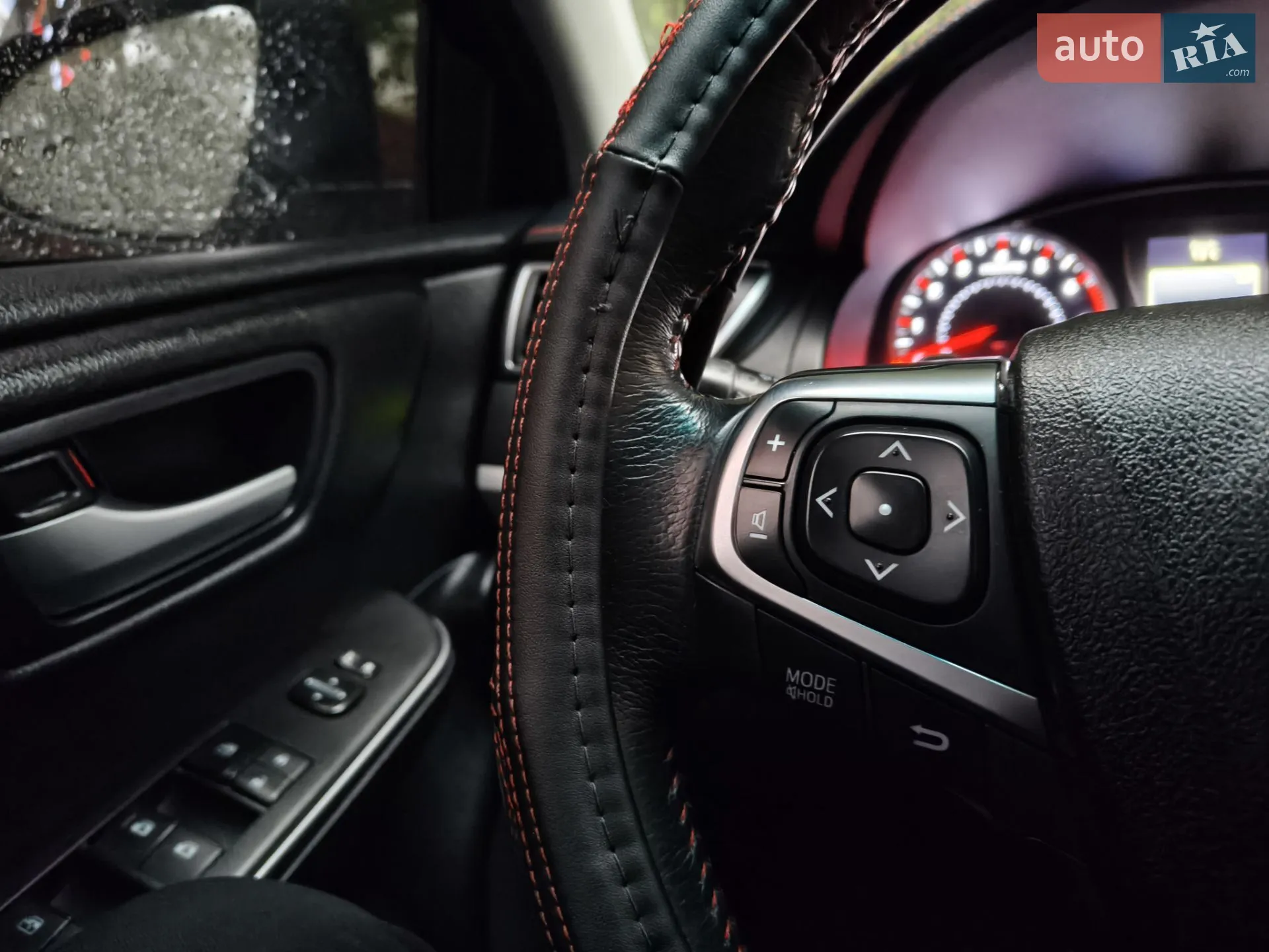 2016 Toyota Camry - мініатюра 18