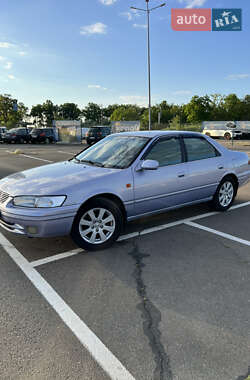 Седан Toyota Camry 1996 в 