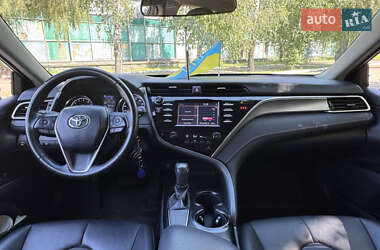 Седан Toyota Camry 2018 в 