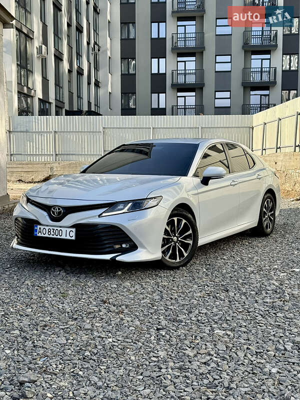 Toyota Camry 2017