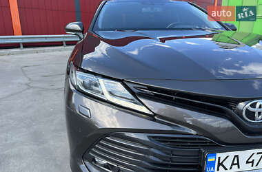 Седан Toyota Camry 2019 в 