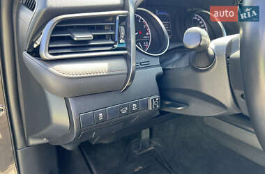 Седан Toyota Camry 2019 в 
