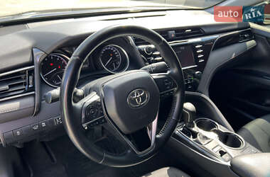 Седан Toyota Camry 2019 в 