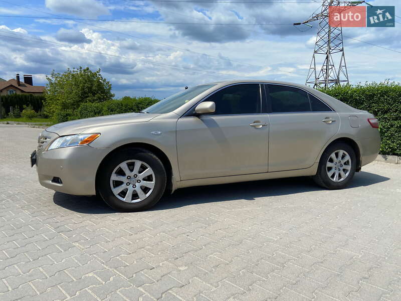 Седан Toyota Camry 2008 в Хмельницькому