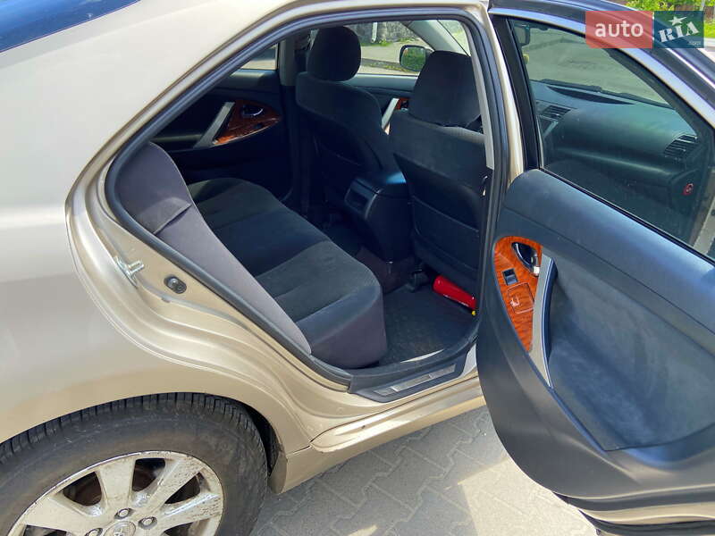 Седан Toyota Camry 2008 в Хмельницькому