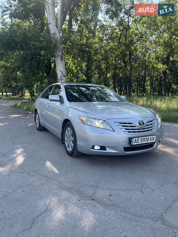 Седан Toyota Camry 2007 в Павлограде