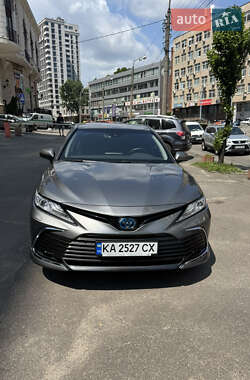 Седан Toyota Camry 2021 в Києві