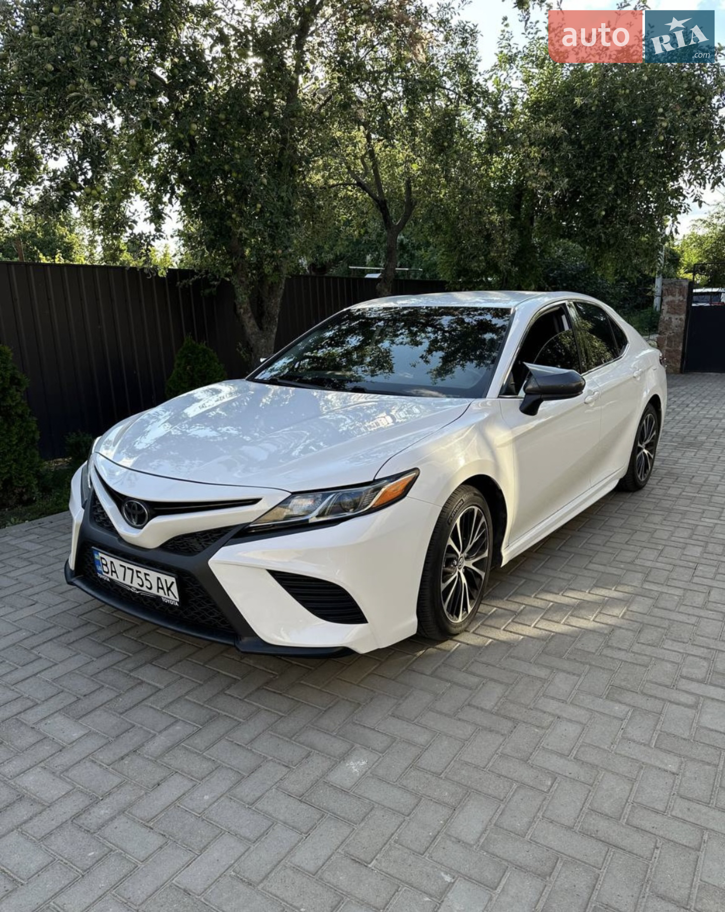 2018 Toyota Camry - мініатюра 2