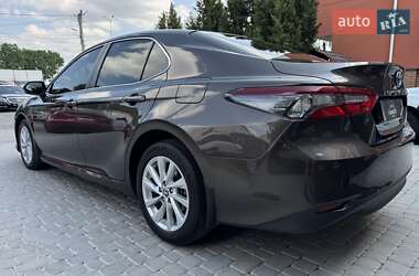 Седан Toyota Camry 2021 в 