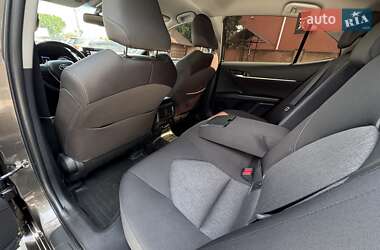 Седан Toyota Camry 2021 в 
