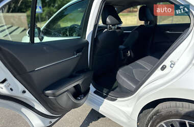 Седан Toyota Camry 2021 в 