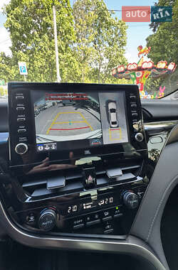 Седан Toyota Camry 2022 в 