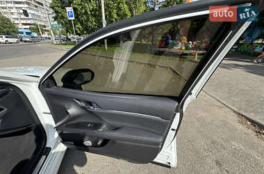 Седан Toyota Camry 2022 в 