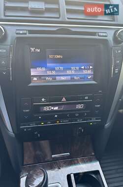 Седан Toyota Camry 2017 в 